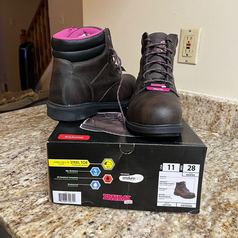 Brahma Women's Diamond Boot,Size 11 NEW